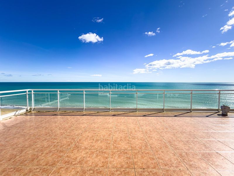 Foto cf32a433-90f9-4947-84fa-a1688375ad7b. Àtic amb aparcament piscina a Playa Norte Peñíscola