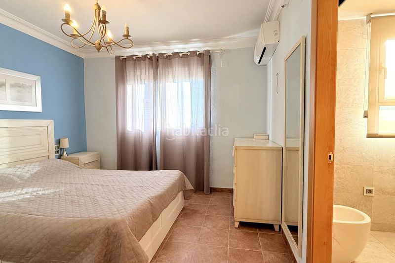 Foto 4102db61-550f-4ef3-af6f-a1e06011a691. Casa adossada amb aparcament a Massamagrell