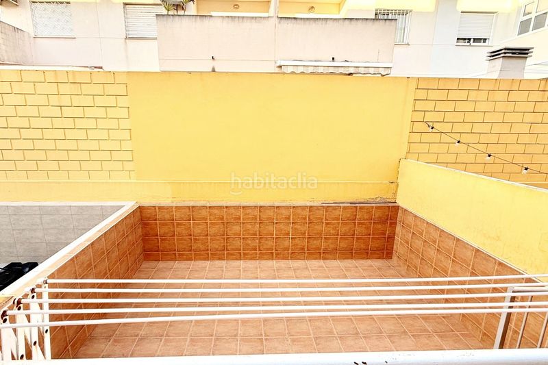 Foto 462d63c1-e6d7-4e92-bfc0-65549bd5fdf1. Casa adossada amb aparcament a Massamagrell