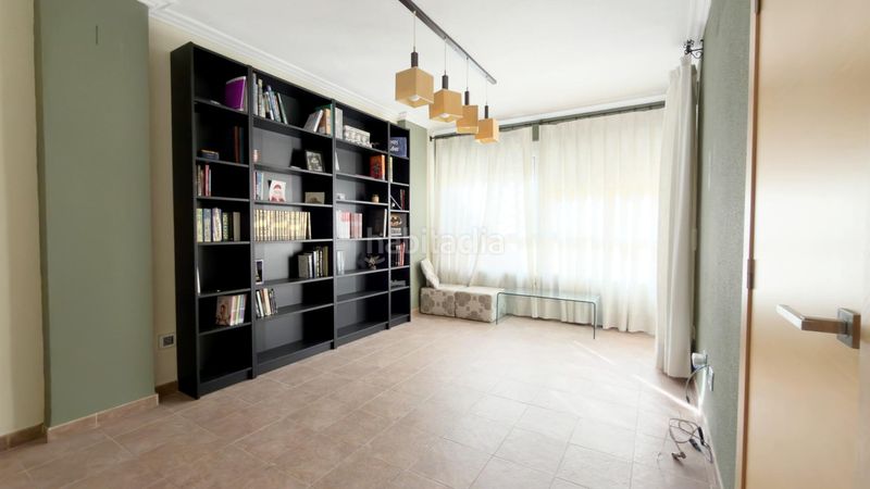 Foto 71c9effd-c396-4992-9329-0877930ca73a. Casa adossada amb aparcament a Massamagrell