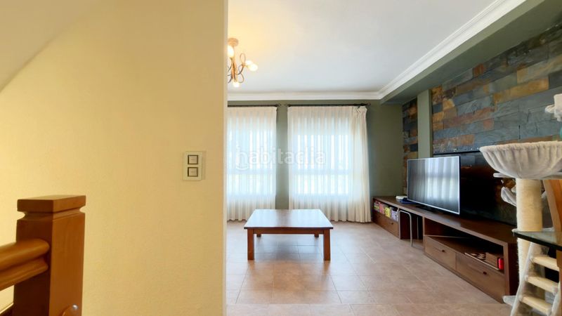 Foto b6750399-4e02-4953-a77a-0ee11279eaca. Casa adossada amb aparcament a Massamagrell