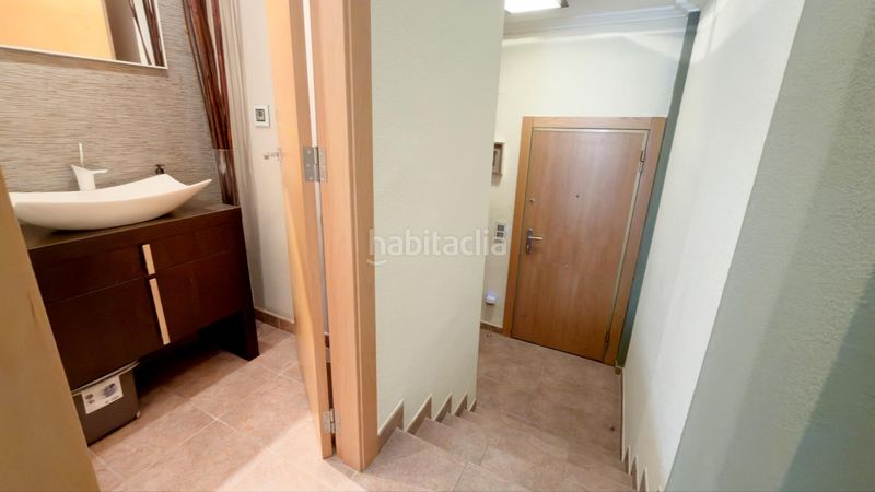 Foto ea74e576-0d8f-46db-9c82-ee21f0b26169. Casa adossada amb aparcament a Massamagrell