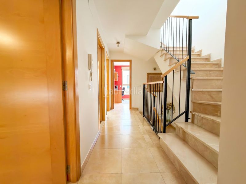 Foto f9a8f629-fe4b-44c5-ae85-ffb6d8cf4189. Casa adossada amb calefacció aparcament a Real de Montroi