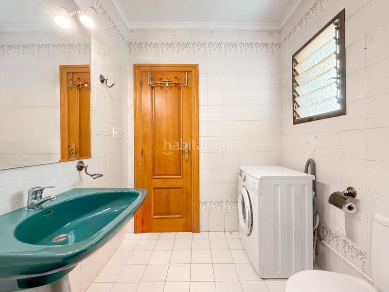 Foto 10aa9081-21ed-4d43-8355-623214a6555a. Xalet amb aparcament piscina a Montesol Eliana (l´)
