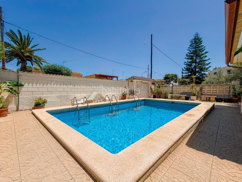 Foto 2592a94c-ff7a-4b89-bd3c-788ad392dec0. Xalet amb aparcament piscina a Montesol Eliana (l´)