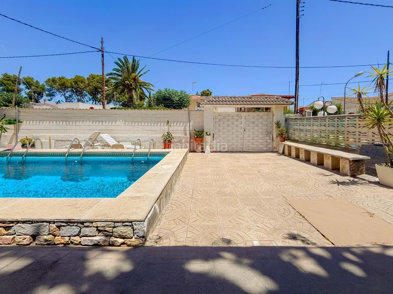 Foto 413bd9af-c741-4049-9a87-30fcddb5c9cd. Xalet amb aparcament piscina a Montesol Eliana (l´)