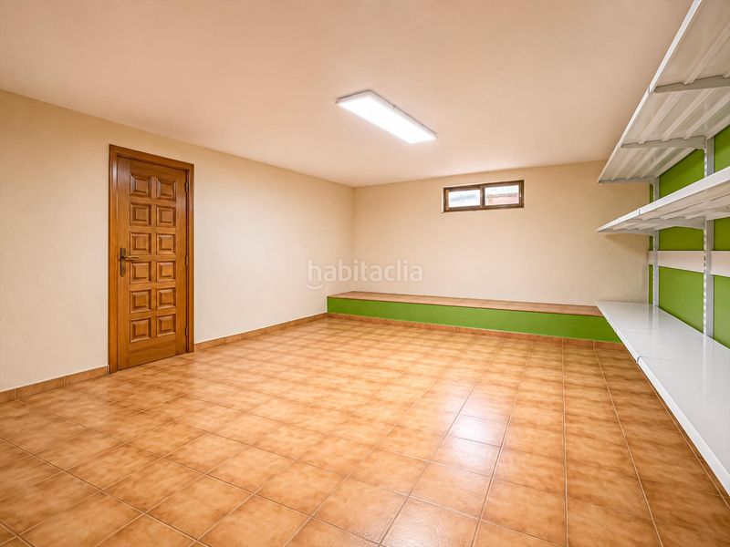 Foto 584ef8fb-c33e-4154-b2f4-327f7c040e06. Xalet amb aparcament piscina a Montesol Eliana (l´)