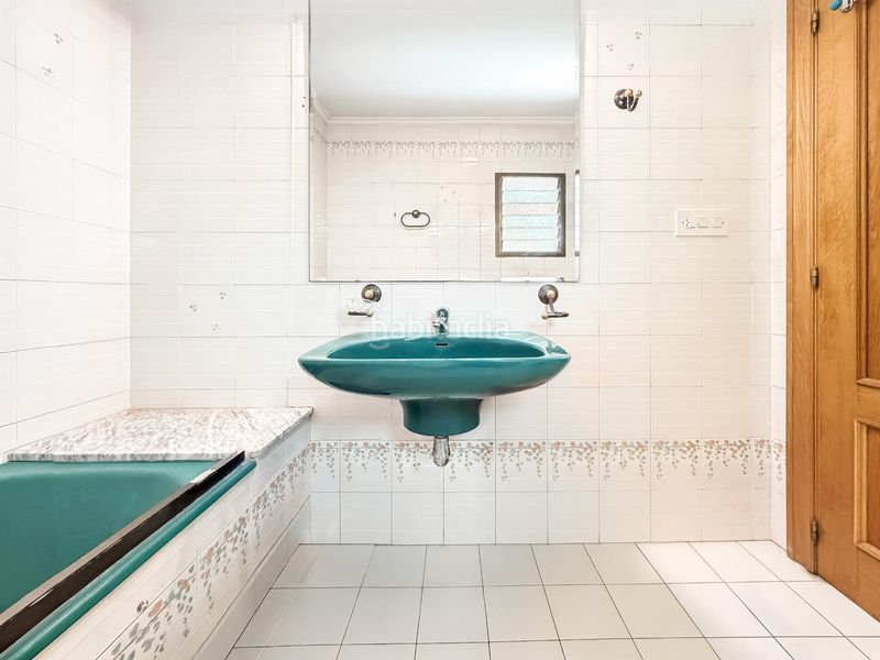 Foto 6d3d4a18-dc59-433f-8e46-b72f7b3e9b6f. Xalet amb aparcament piscina a Montesol Eliana (l´)