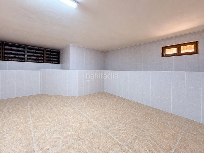 Foto bad3086b-f5d7-4ee0-9383-0e83e9d80c15. Xalet amb aparcament piscina a Montesol Eliana (l´)