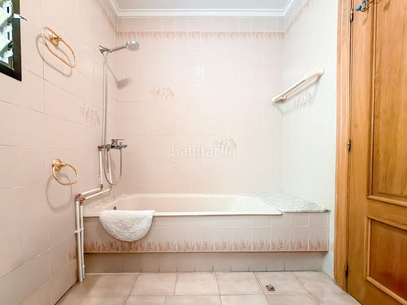 Foto dec27268-d0d0-491e-afb4-3e2789e11a51. Xalet amb aparcament piscina a Montesol Eliana (l´)