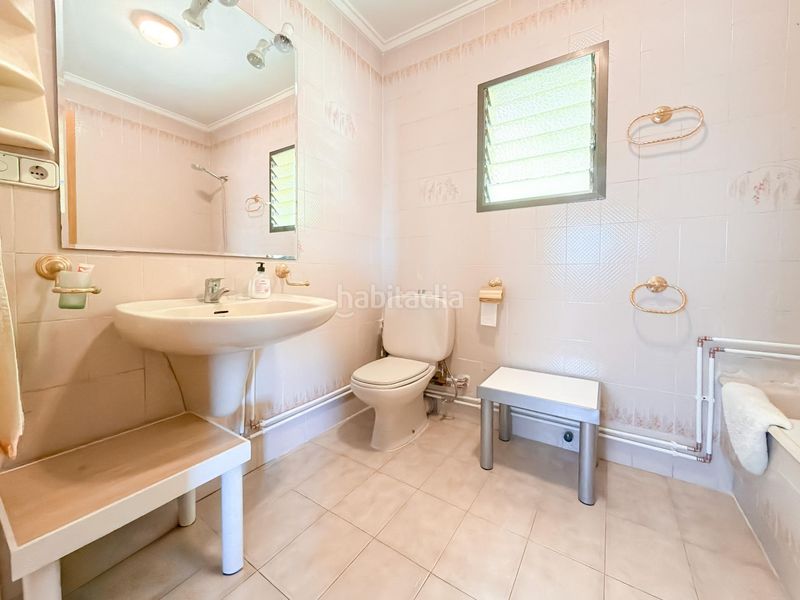 Foto fa8adb01-648e-47e6-92cd-009a97f08fe9. Xalet amb aparcament piscina a Montesol Eliana (l´)