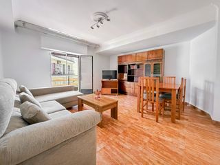 Etagenwohnung in Zona Cantereria. Piso a la venta en burjassot con dos balcones y ascensor