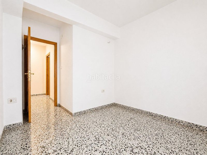 Foto fa2b812c-2bf0-4fe6-9ecd-f5b77b12f000. Pis a Meliana