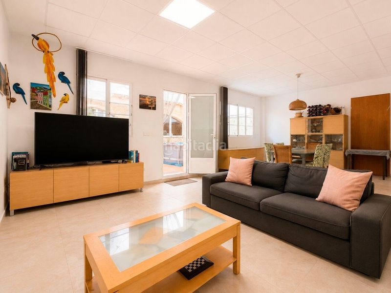 Foto 06d7b6f6-0892-4882-81ea-c3495e6d9466. Casa amb aparcament a Zona Alta Puçol