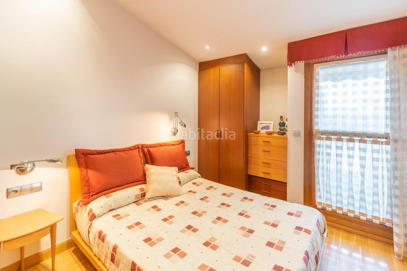 Foto b12b4b83-3553-4708-a451-524f9b36cd5b. Dúplex cuidado duplex con terraza en mutilva en Aranguren