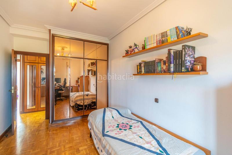 Foto cc1b9f83-59b8-420c-ba73-9c1e2d2c2fa1. Flat with heating in San Juan Pamplona / Iruña