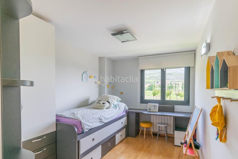 Foto efeceb3b-9e5e-4d73-9f95-6456d6e23cac. Pis amb calefacció aparcament a Nuevo Artica Berrioplano