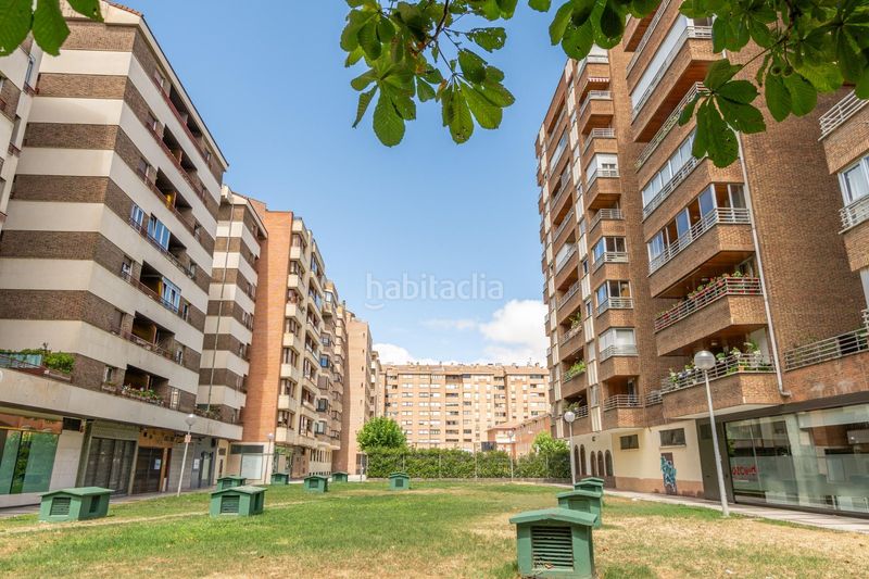 Foto f082c963-7d0d-4b55-b794-c6a6b6ccfe96. Pis amb aparcament a Iturrama Pamplona / Iruña
