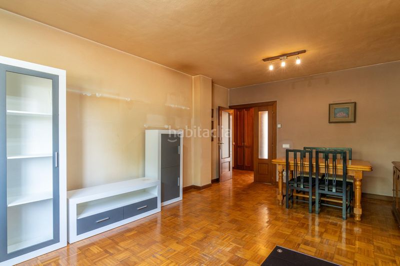 Foto 0bc640b7-ae0d-4851-a83e-b15d7be070c7. Flat with heating parking in Barañáin / Barañain