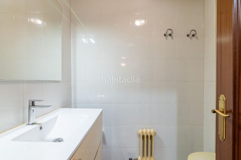 Foto fe6a215a-fb14-4c40-876f-e91b281a62ed. Flat with heating parking in Barañáin / Barañain