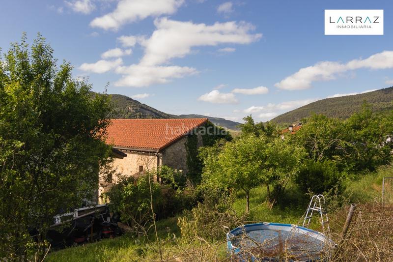 Foto 7434fc7d-81a6-4926-af7b-749cf6bb49d2. Casa  de pueblo con estructura reformada en Esteribar