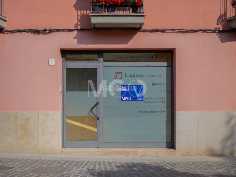 Foto c1b07361-c575-4f19-9e21-c4db1d892532. Local comercial a del pont 2 a Centre Vic