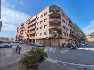 Miete Geschäftsraum in Flors 3. Local comercial de lloguer a vic