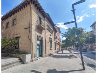 Lloguer Local Comercial a Hospital 13. Gran local cèntric de lloguer a vic