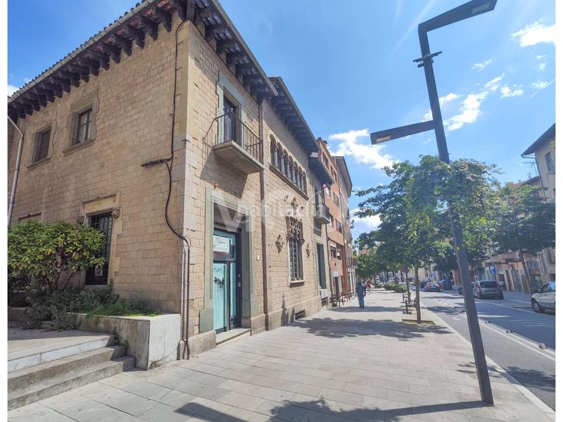 Foto a6683492-c6a3-452b-b409-3e98c2f16750. Alquiler local comercial en hospital 13 gran local cèntric de lloguer a en Vic