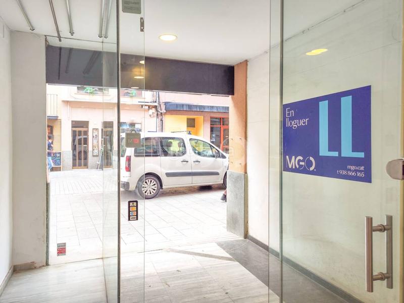 Foto 653c313f-fa10-455f-a4cc-7e14945cd413. Rent business premise in manlleu 7 in Centre Vic