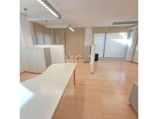 Lloguer Oficina a Gurb 17. Lloguer doficina al centre de vic