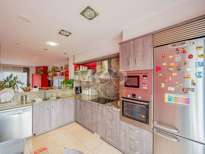 Foto dffde5f0-776c-42d9-951a-6a9ae63036c5. Casa amb calefacció aparcament a Estadi-Santa Anna Vic