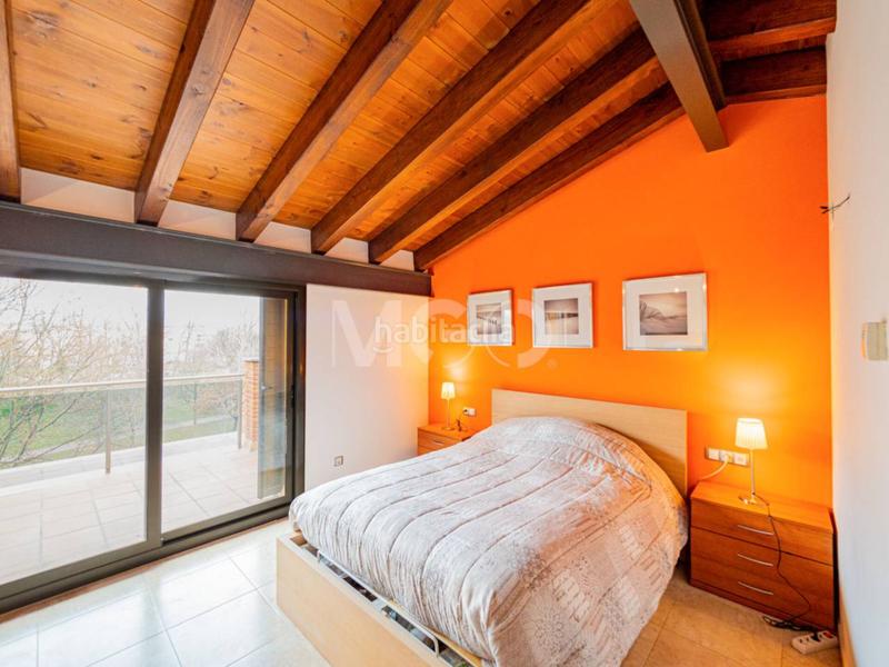 Foto e2b7bb6a-5199-4808-ae10-20b518724689. Casa amb calefacció aparcament a Estadi-Santa Anna Vic