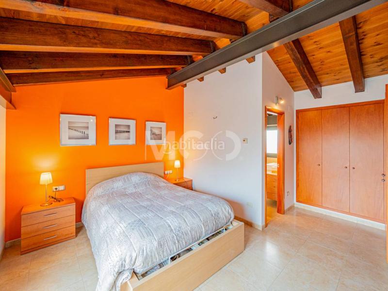 Foto f386bc12-0ba3-474b-a993-ce28507078b6. Casa amb calefacció aparcament a Estadi-Santa Anna Vic