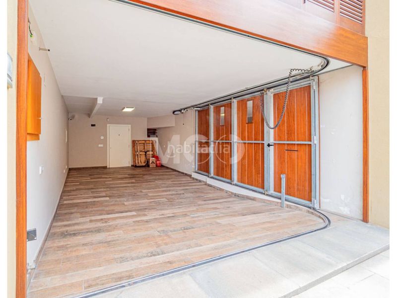 Foto bff9ba08-d448-4ee4-ad25-b08dd3ef2d3e. Casa amb calefacció aparcament a Centre Vic
