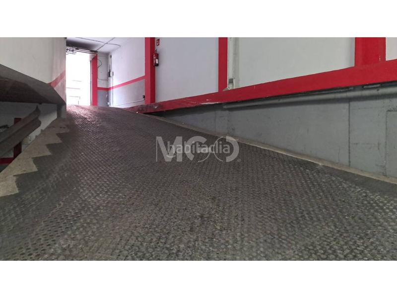 Foto 229949aa-6def-44fd-861f-0c9a1eafc2ff. Posto auto in bisbe morgades 43 in Nord Vic
