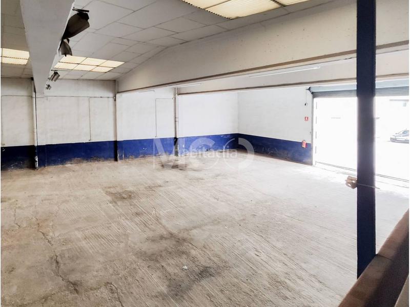 Foto 846070e0-a855-48c8-acf5-4d4615c5389c. Lloguer nau industrial a calle narcís monturiol 4 a Gurb