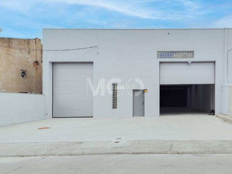 Foto 3b69a38d-ff68-4d44-af55-2d7fa6ee3bef. Lloguer nau industrial a calle berga 3 a Nord Vic