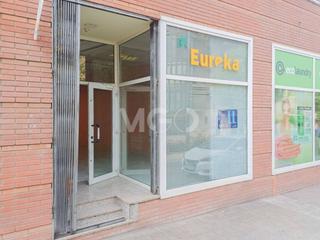 Lloguer Local Comercial a Roma 92. Local de lloguer a manlleu