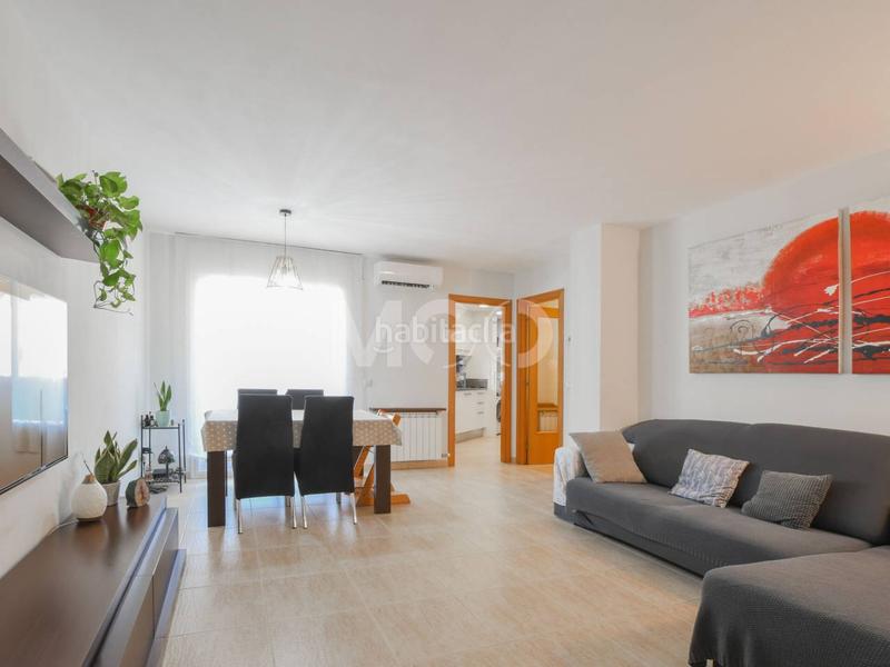 Foto 05dcd053-00e3-498a-b002-d5aa77486e89. Piso  en venta en caputxinssanta clarahospital en Vic
