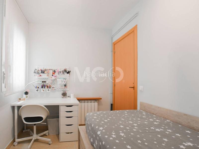 Foto 1d8e9c88-0574-44d4-a0c0-ec5aea777290. Piso  en venta en caputxinssanta clarahospital en Vic