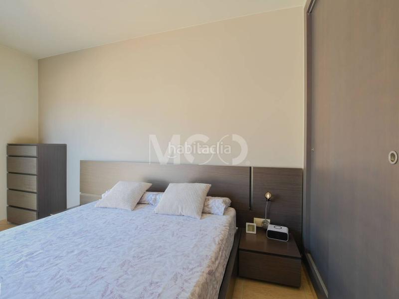 Foto 9814c0d8-b47e-4957-ae57-5f9af113c835. Piso  en venta en caputxinssanta clarahospital en Vic