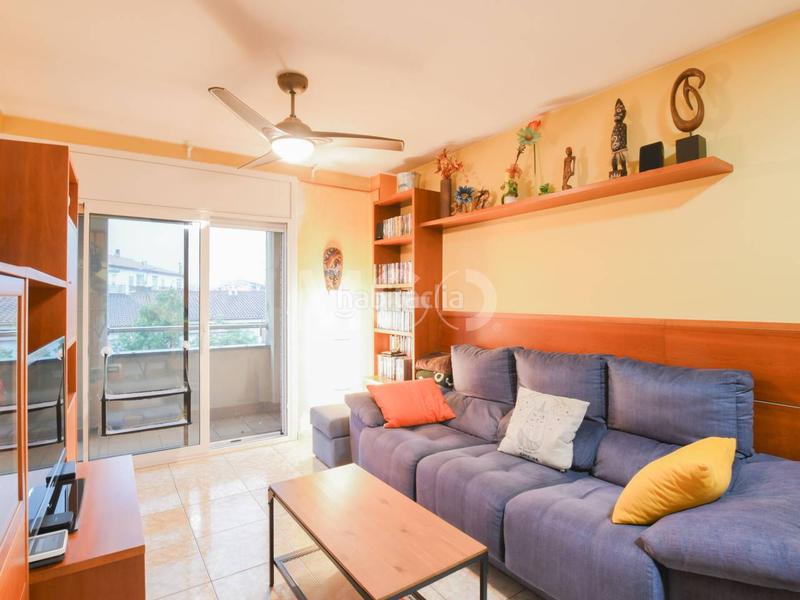 Foto 3a81b1ef-46eb-4832-b40e-9bb225cea884. Dúplex  en venta en Manlleu