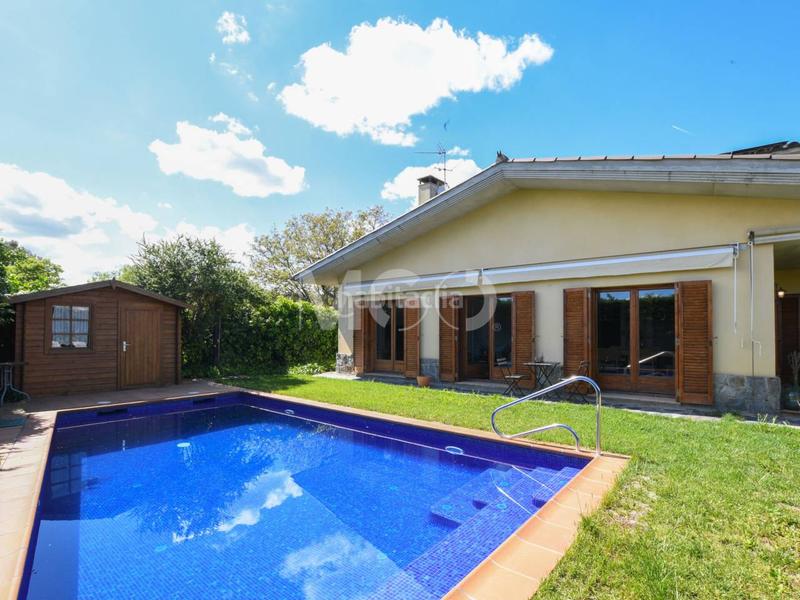 Foto 0ef0b539-f2bf-497c-abb9-a23b37a031d3. Casa amb calefacció aparcament piscina a Gurb