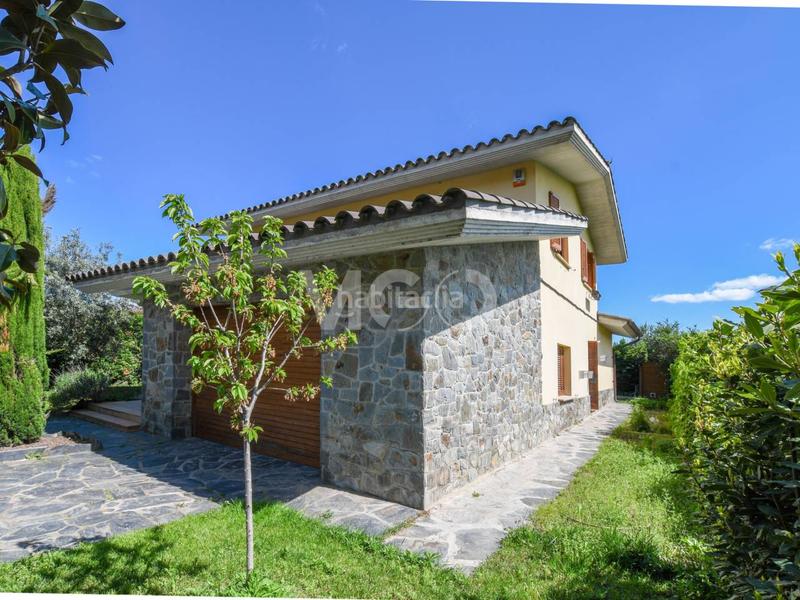 Foto 3c1df1cc-b664-4fb1-a30e-081add4a8e77. Casa amb calefacció aparcament piscina a Gurb