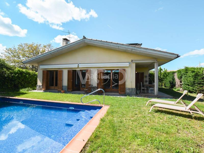 Foto 82daff31-7a4c-4202-bdba-a780b8e31d0a. Casa amb calefacció aparcament piscina a Gurb