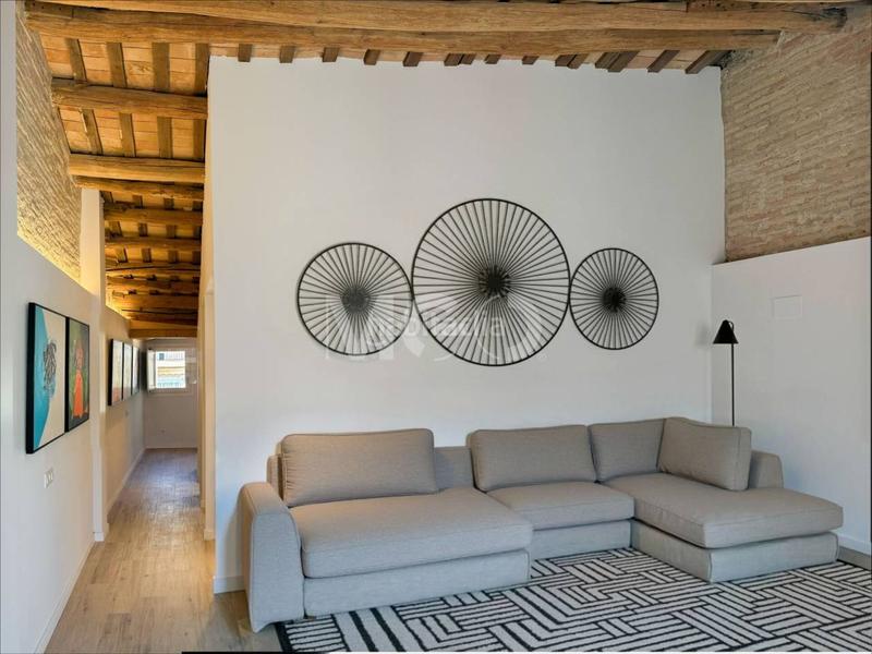 Foto 3295fb93-16d0-4565-a2cf-bb5d03638b11. Dúplex  en venta en el centro histórico en Centre Vic