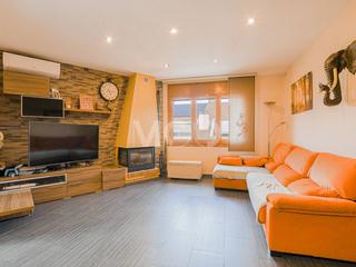 Etagenwohnung  Onze de setembre. Piso en venta en folgueroles