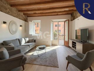 Flat  Calle nou. Piso en venta en el centro histórico de vic