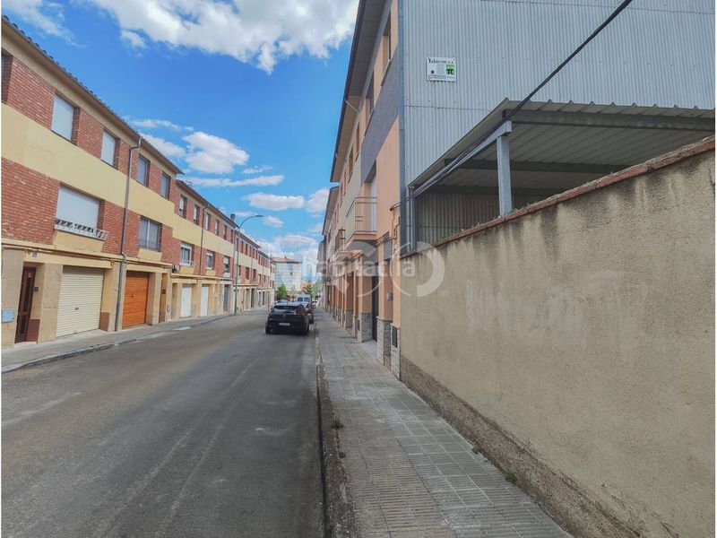 Foto b15cbe7b-93b5-4390-aaf2-a2ad9788befb. Finca rústica a calle orís 25 a Manlleu